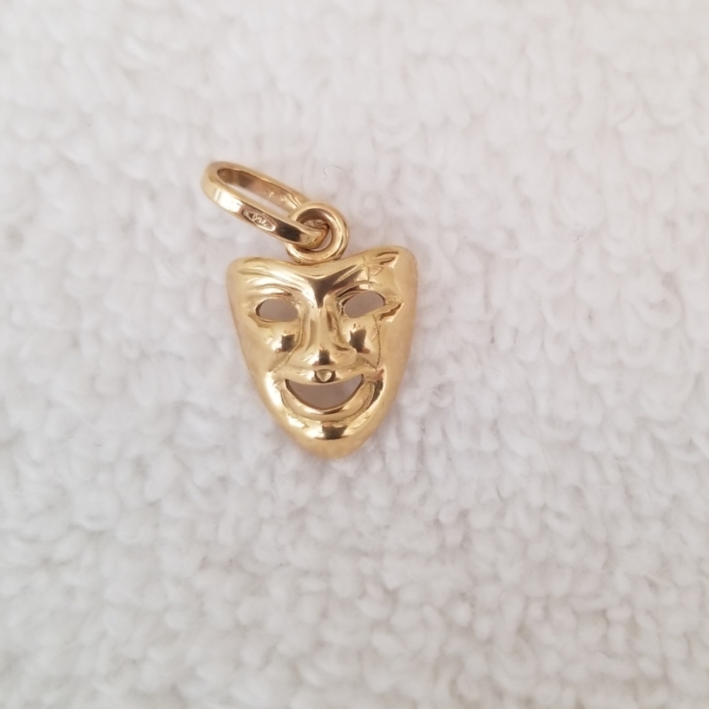 14kt gold charm